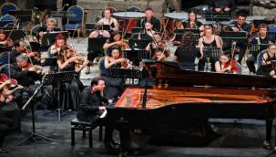 Bergama Asklepion'da Fazıl Say Rüzgârı