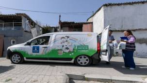 İzmir Büyükşehir Belediyesi süt dağıtımına başladı