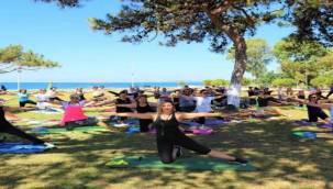 Yeşil ve Mavinin Buluştuğu Noktada Pilates Keyfi