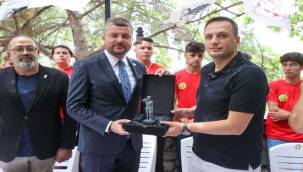 Şuhutlu Gençlerle Belkahve'de Buluştu