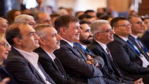 Başkan Tugay'dan akıllı yönetim sistemi hedefi