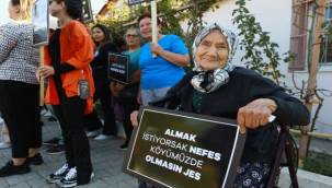 Köylüler Zincir Oluşturdu