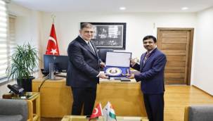 İzmir İle Hindistan Arasındaki Kültürel İlişkiler Güçleniyor