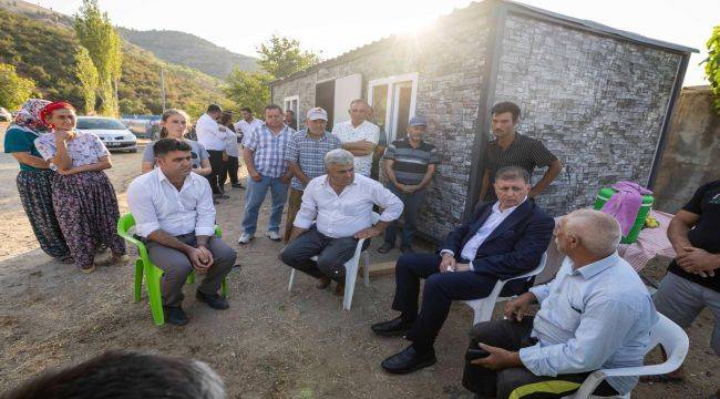 Büyükşehir'den evi yanan aileye yardım eli