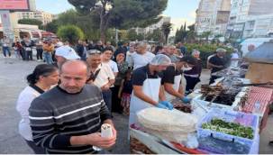 Cağ Kebabı Ateşi İzmir'i Sardı