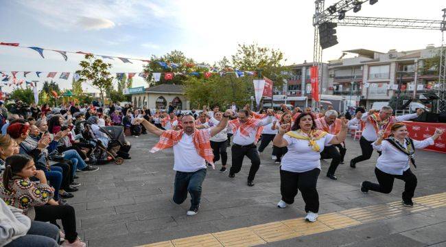 İzmir, Cumhuriyet coşkusuna hazır