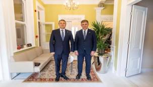 Başkan Tugay Kazakistan heyetini ağırladı