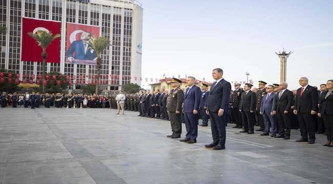 İzmir Ata'sını unutmadı