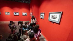 Sevginin en saf hali küçücük ellerde sergiye dönüştü