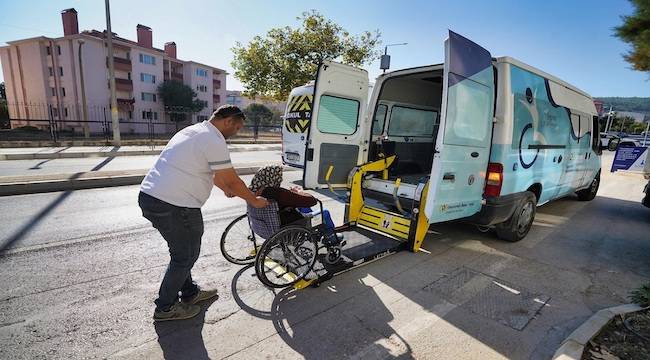Gaziemir Belediyesi'nden engelsiz ulaşım hizmeti