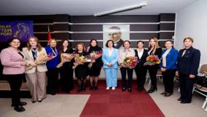 Genç kadınlar,Narlıdere'de ses yükseltti