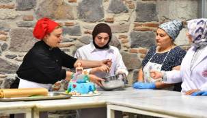 İzmir'in istihdam üssü 2025'te "fabrika" gibi çalıştı