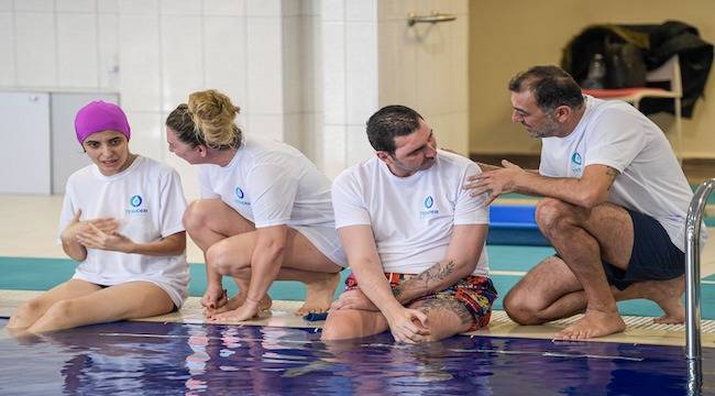 Suyun iyileştirici gücüyle engeller aşılıyor