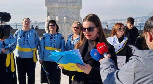 İzmirli Ukraynalılar Savaşın 4. Yılında Gündoğdu'dan Ses Yükseltti