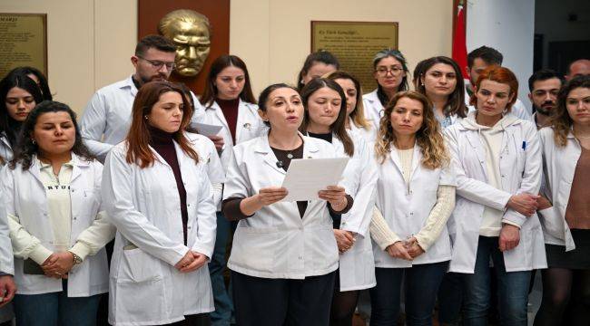 Bornova'da BELGEM Öğretmenlerinden Şiddete İsyan: