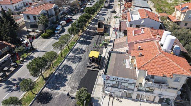 Çeşme'nin yolları yaza hazırlanıyor