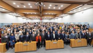 "İzmir'i birlikte büyüten büyük bir aileyiz"