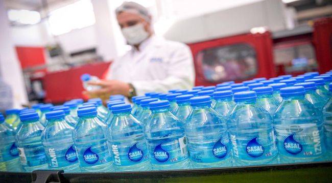 İzmir'in suyu Şaşal yeni yüzüyle raflarda