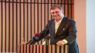 Siyasi Komite'ye yeniden seçildi