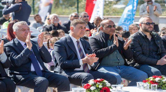 Başkan Tugay: Her zaman Güzelbahçe halkının yanında olacağım