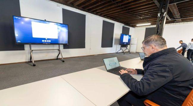 İzmir dijitalde vites yükseltti