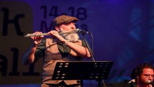 Bornova'da Festival coşkusu Grup İlyada ile başladı