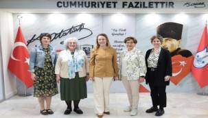 Konak'ta eşit yaşam için iş birliği: "Mücadeleyi birlikte büyüteceğiz"