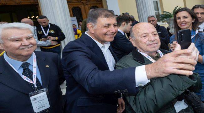 Tugay, mezunlarla pilav gününde buluştu