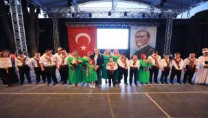 Konak'ın Halk Oyunları Şenliği 20. yıl gururu yaşattı