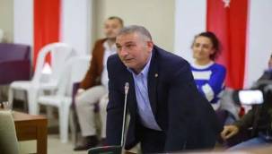 Karabağlar'da istifa dalgası büyüyor: Gözler meclis grubunda, ilk açıklama Batıhan'dan