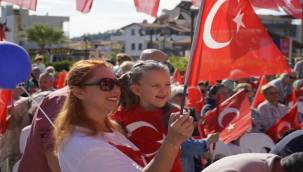 30 Ağustos coşkusu İzmir'in dört yanını saracak