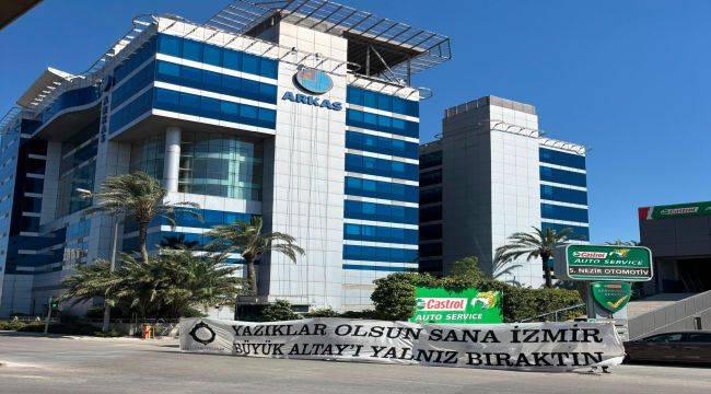 ALTAYLILARDAN ARKAS'A TEPKİ: "İzmir Büyük Altay'ı Yalnız Bıraktın"