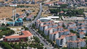 Bergama'da yollar yenileniyor, ulaşım daha güvenli hale geliyor