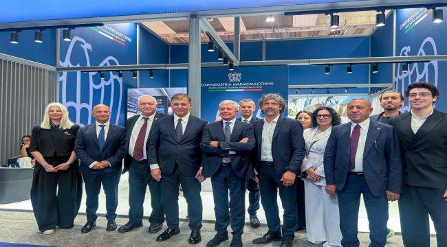 Başkan Tugay'dan İtalya'da Marble İzmir temasları