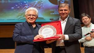 İzmir, edebiyatın iyileştiren gücünde buluştu