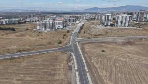 Ataşehir ve Harmandalı'da yollar yenileniyor