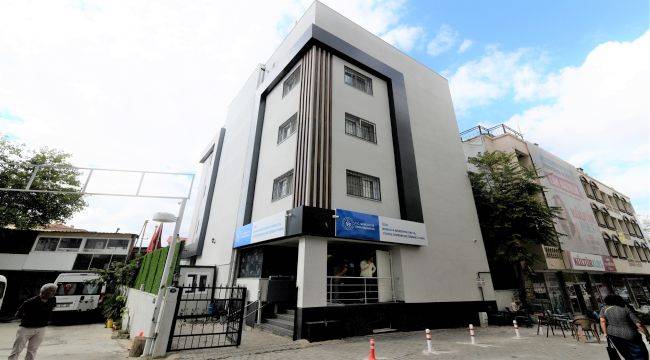 Başkan Eşki'den yurtta kalan öğrencilere anlamlı ziyaret: