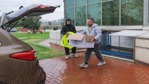 İzmir Büyükşehir Belediyesi'nden okullara 37 milyon TL'lik spor malzemesi desteği
