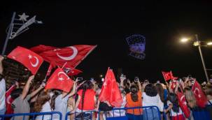 İzmir'de 29 Ekim coşkusu gökyüzüne taşınacak