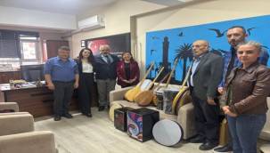 Karabağlar'da çocuklara Cumhuriyet Bayramı hediyesi: Müzik!