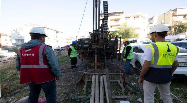 Mikrobölgeleme çalışmaları Konak ve Bayraklı'da sürüyor