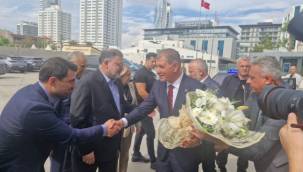 Tugay'dan AK Parti İzmir teşkilatına ilk ziyaret: 30 ilçe başkanıyla görüşecek